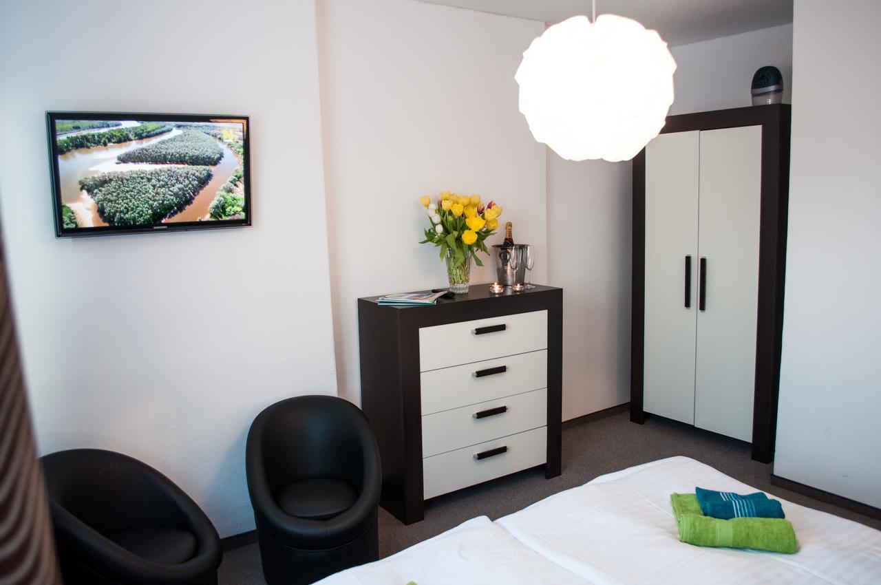 Hotel Rezident Turčianske Teplice Buitenkant foto
